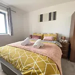 Beach Front Apt With Stunning Sea View