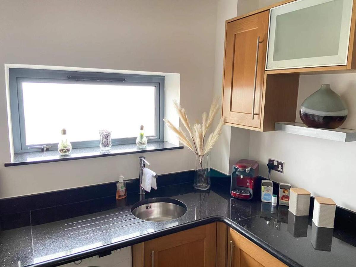 Front With Stunning Sea View Apartment *